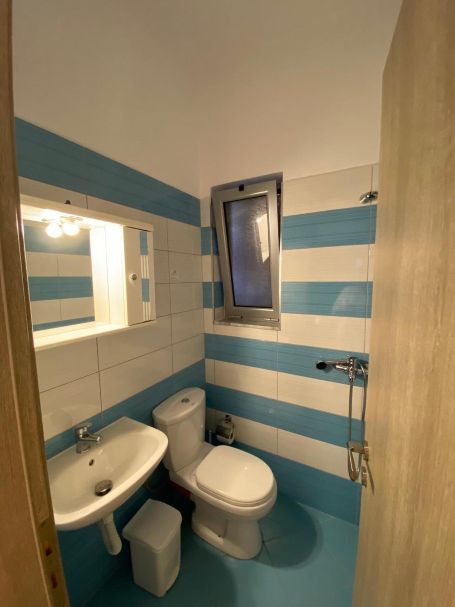 Blue Sea Apartments Qeparo Ngoại thất bức ảnh