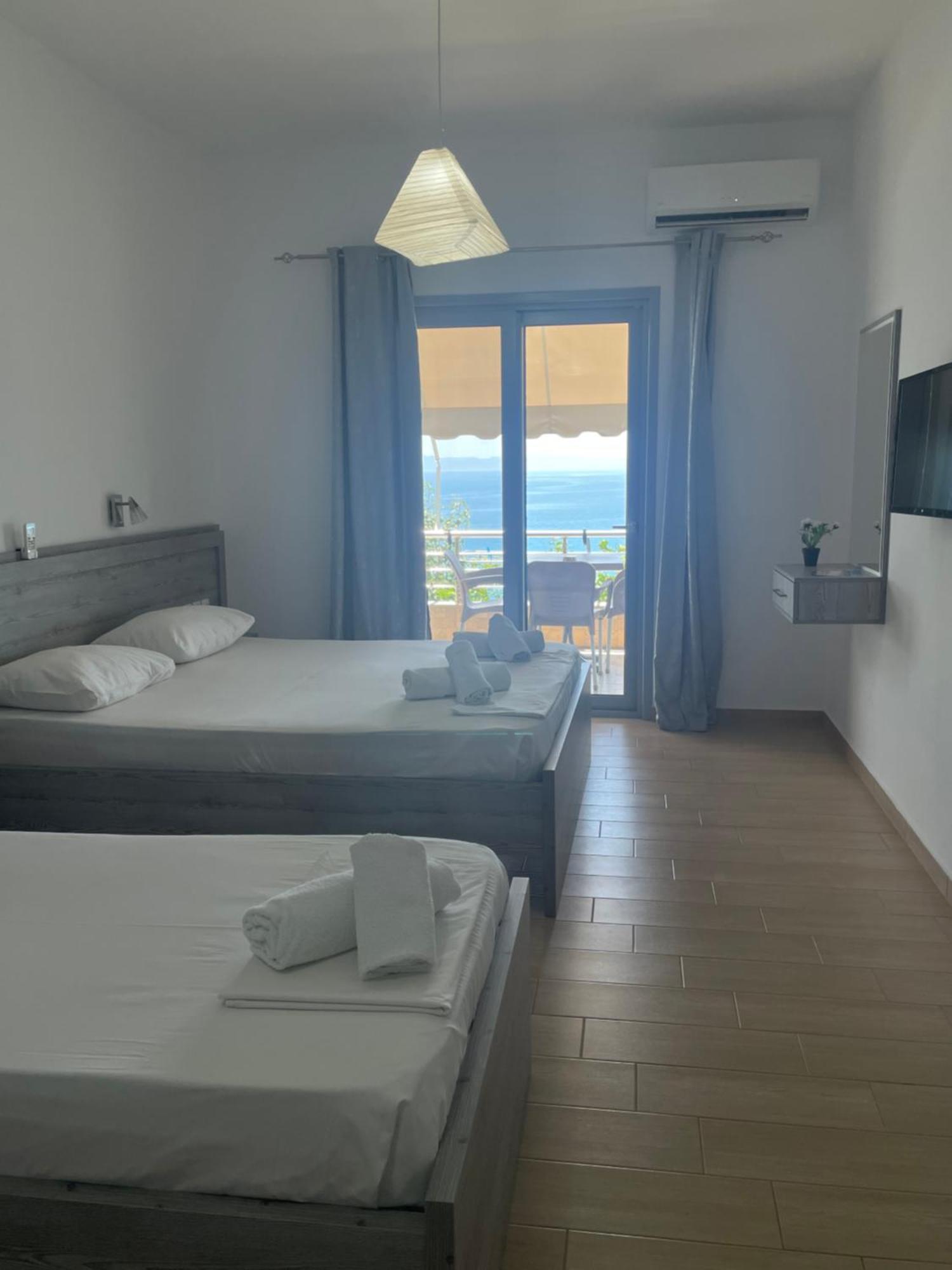 Blue Sea Apartments Qeparo Ngoại thất bức ảnh