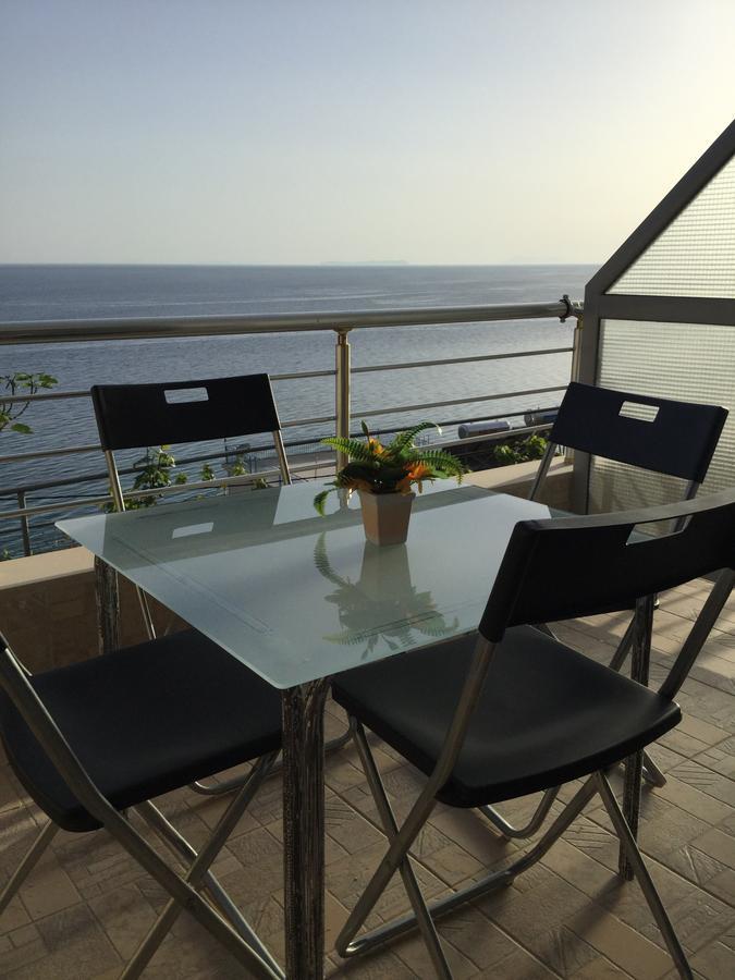 Blue Sea Apartments Qeparo Ngoại thất bức ảnh